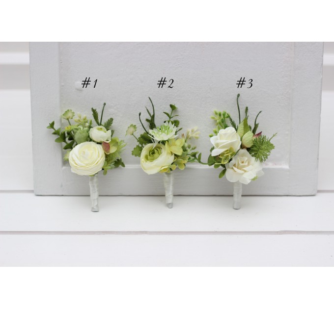 Wedding Boutonnieres in White and Green – Elegant Flower Accessories for Men