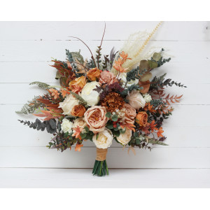 Boho bouquet with pampas grass in orange ivory rust terracotta wedding color scheme. 0029