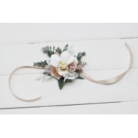  Wedding boutonnieres and wrist corsage  in white beige color scheme. Flower accessories. 5119-0023