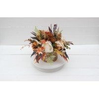 Orange ivory rust terracotta centerpiece. Table decor. Flowers in box. 0029