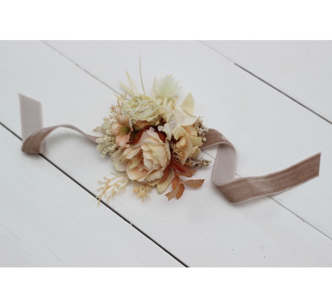  Wedding boutonnieres and wrist corsage  in ivory cream sand  color scheme. Flower accessories. 5049-3