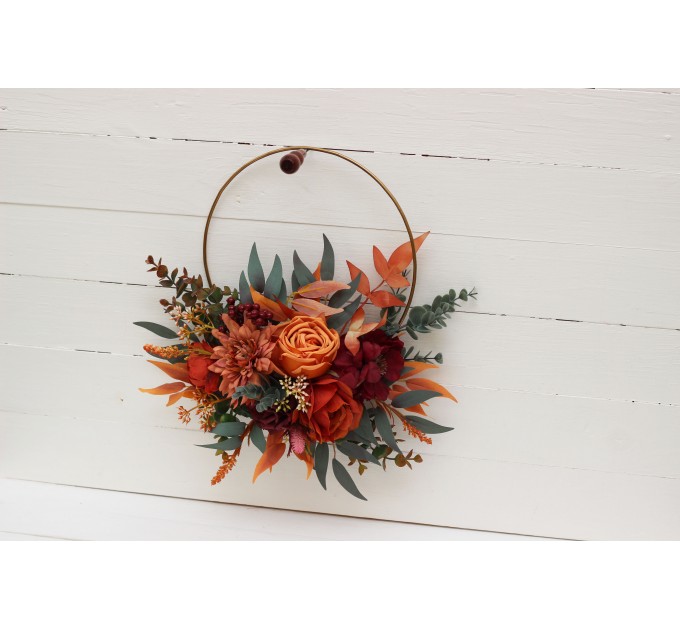 Flower hoop in  rust burgundy cinnamon orange colors. Alternative bridesmaid bouquet. 0033