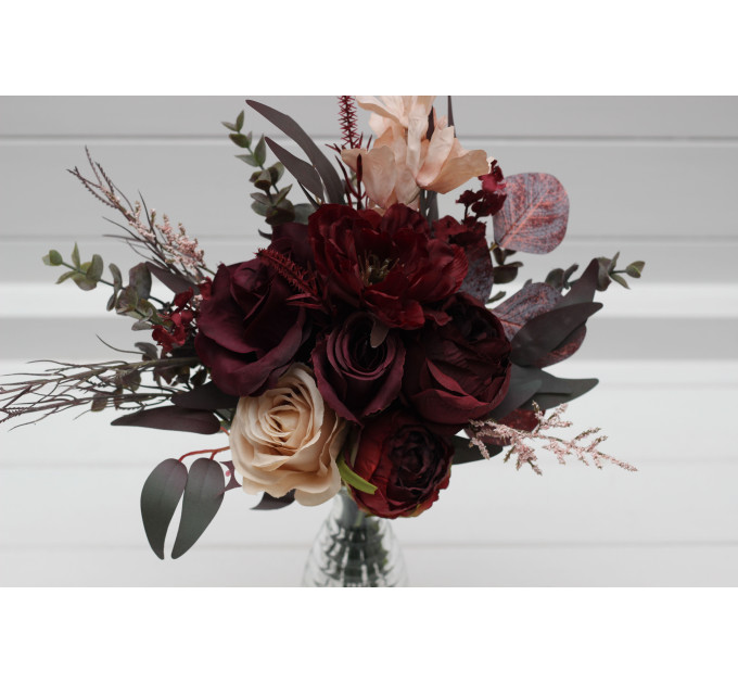 Mini bouquets for vases in purple, burgundy and beige