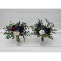 Plum, Ivory & Navy Blue Simple Table flowers. 5450