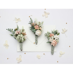 Sage Green & Blush Pink boutonnieres. Wedding Flowers. 5423