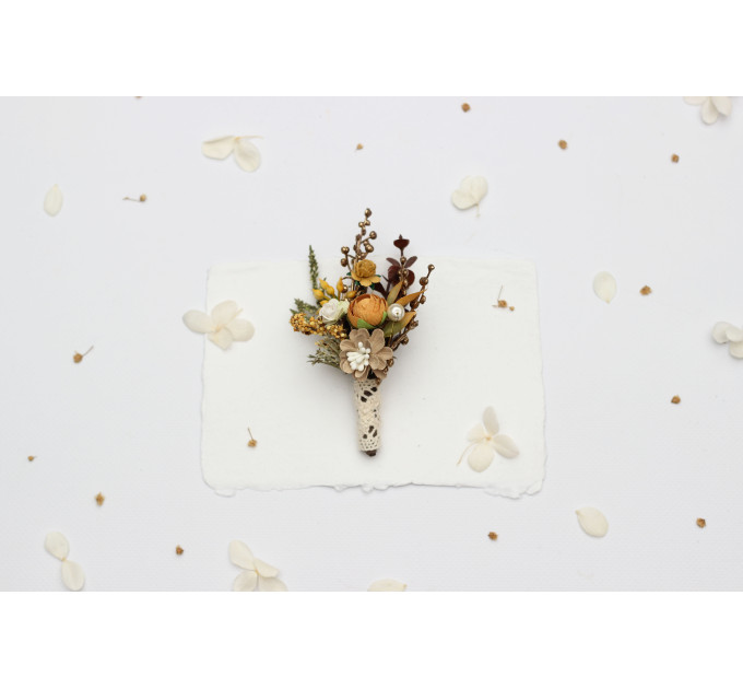 Wedding Boutonnieres in Mustard, Gold, Ivory and Yellow.