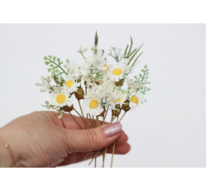 Set of 8 Daisy Floral Hair Pins for Bridal Hairstyles