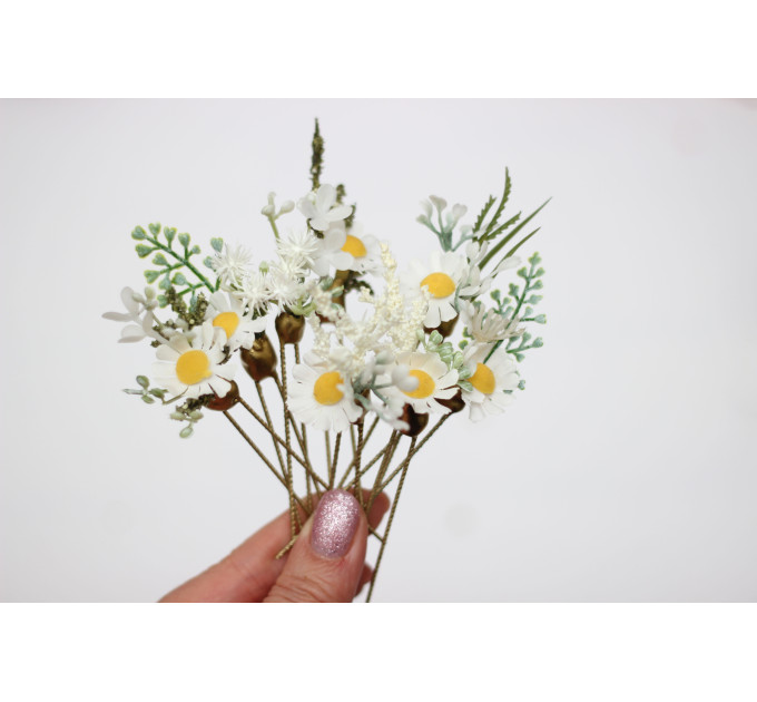 Set of 8 Daisy Floral Hair Pins for Bridal Hairstyles