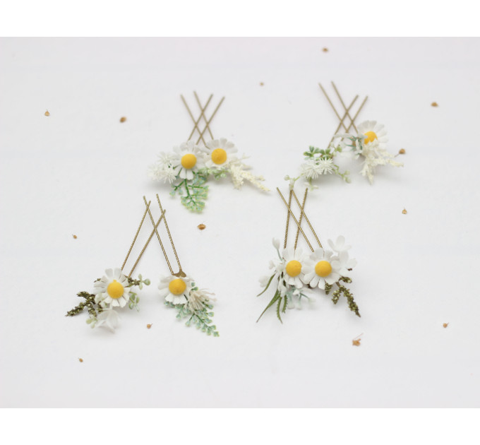 Set of 8 Daisy Floral Hair Pins for Bridal Hairstyles