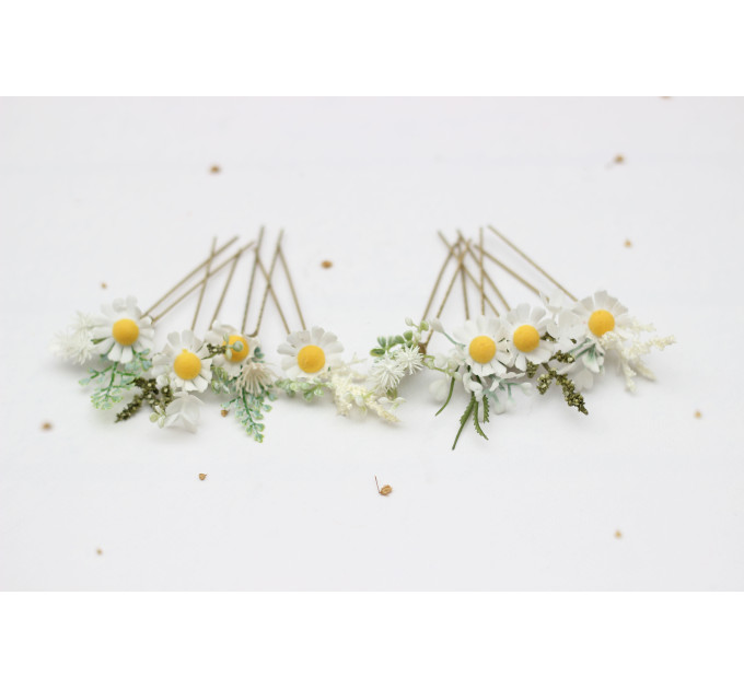 Set of 8 Daisy Floral Hair Pins for Bridal Hairstyles