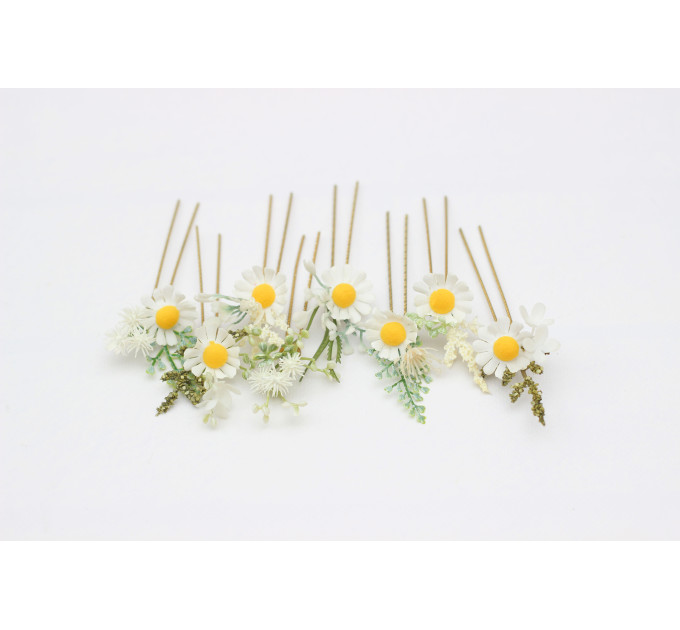 Set of 8 Daisy Floral Hair Pins for Bridal Hairstyles