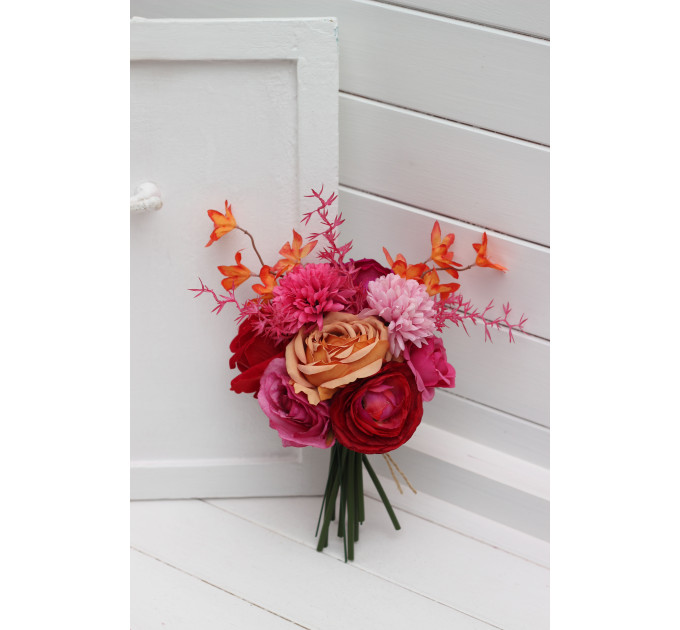 Orange Magenta Pink Red Mini Bouquet Centerpiece | Kochetova Flowers