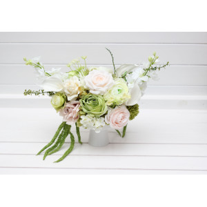 Blush Pink, Ivory & Soft Olive Green Table Flowers 5488