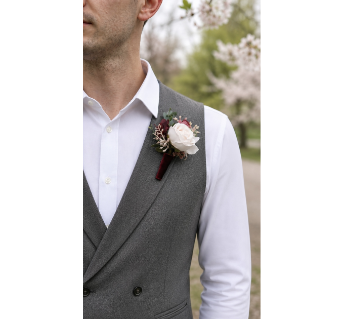 Wedding Boutonnieres in Burgundy, Dusty Rose & Blush Pink Tones
