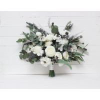 Wedding bouquets in whte colors. Bridal bouquet. Cascading bouquet. Faux bouquet. Bridesmaid bouquet. White anemone bouquet. Classic wedding. 5013