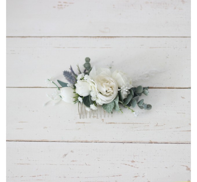 Flower comb in white  color scheme. Wedding accessories for hair. Bridal flower comb. Bridesmaid floral comb. 5021
