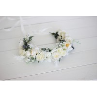 White  flower crown. Hair wreath. Flower girl crown. Wedding flowers. 5021