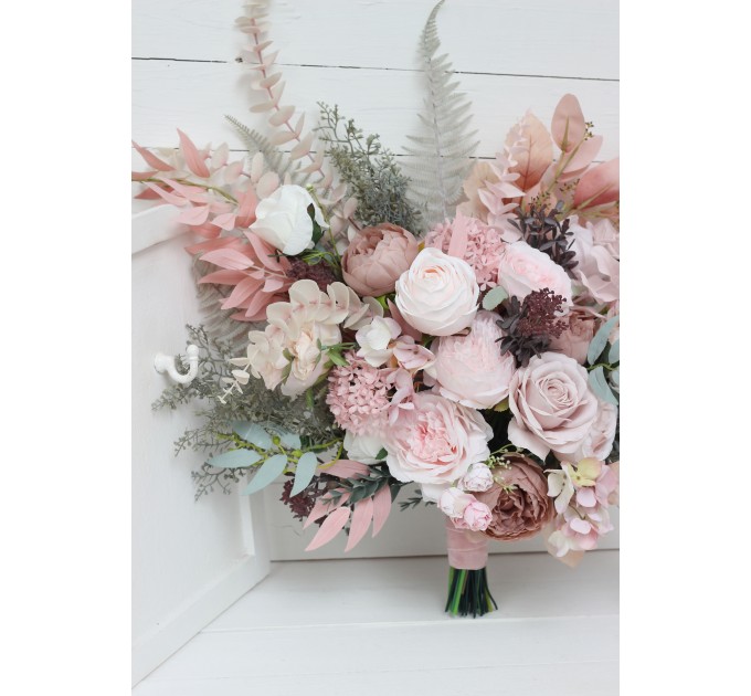 Wedding bouquets in beige blush pink colors. Bridal bouquet. Faux bouquet. Bridesmaid bouquet. 5034