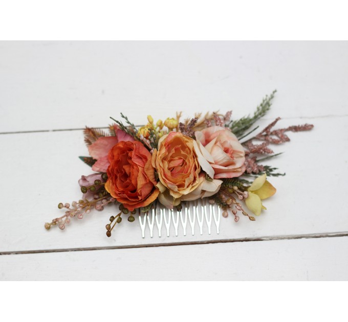 Flower comb in orange rust peach color scheme. Wedding accessories for hair. Bridal flower comb. Bridesmaid floral comb. 0001