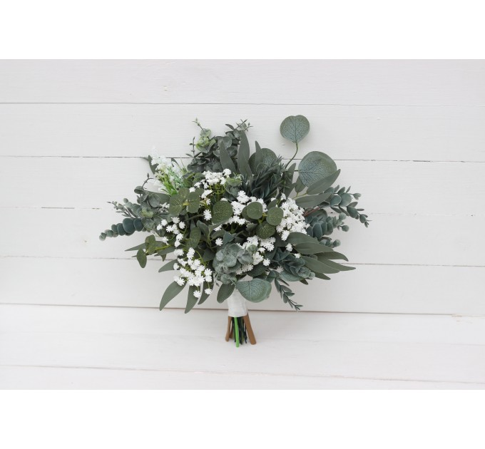 Baby's breath greenery bridesmaid bouquet. Bridal bouquet. Wedding flowers. Faux flowers. Wedding arrangement. Gypsophila bouquet. 5130