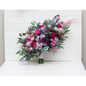 Wedding bouquets in jewel-tone colors. Bridal bouquet. Cascading bouquet. Faux bouquet. Bridesmaid bouquet. 5137