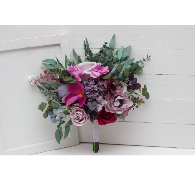 Wedding bouquets in jewel-tone colors. Bridal bouquet. Cascading bouquet. Faux bouquet. Bridesmaid bouquet. 5137