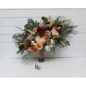 Wedding bouquets in rust brown ivory colors. Bridal bouquet. Boho wedding. Cascading bouquet. Faux bouquet. Bridesmaid bouquet. 0019