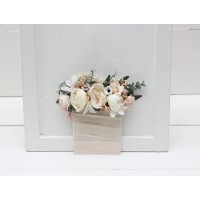 Pocket boutonniere in white cream blush pink color scheme. Flower accessories. 5199