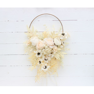 Flower hoop in champagne ivory cream  colors. Alternative bridesmaid bouquet. 5206