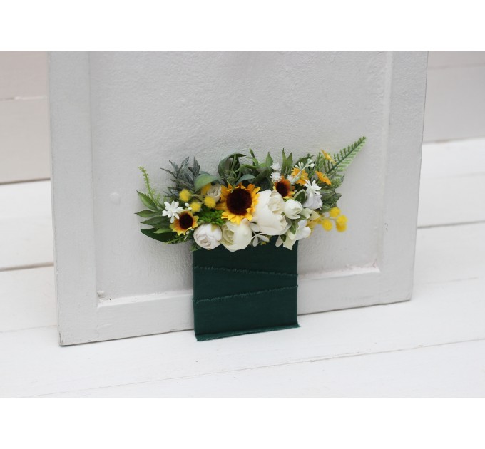 Sunflower boutonniere. Pocket boutonniere in yellow and white color scheme. Flower accessories. Pocket flowers. Square flowers. 5237