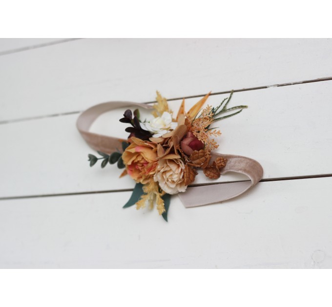  Wedding boutonnieres and wrist corsage  in rust brown ivory color theme. Flower accessories. 0019