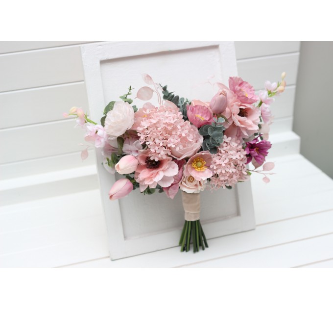 Small bridal bouquet .Dusty pink blush pink flowers .Bridal bouquet. Faux bouquet. Bridesmaid bouquet . Silk flowers. Boho wedding. Wedding bouquet. 5285