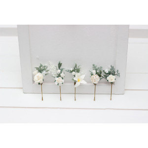  Set of  5 bobby pins in white color. Hair accessories. Hair pins. Flower accessories for wedding.  5288