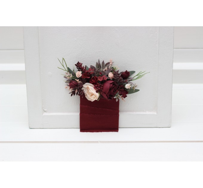 Pocket boutonniere in burgundy blush pink color scheme. Flower accessories. Pocket flowers. Square flowers. 5080