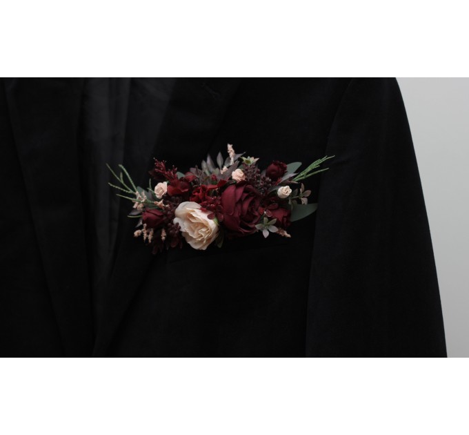 Pocket boutonniere in burgundy blush pink color scheme. Flower accessories. Pocket flowers. Square flowers. 5080