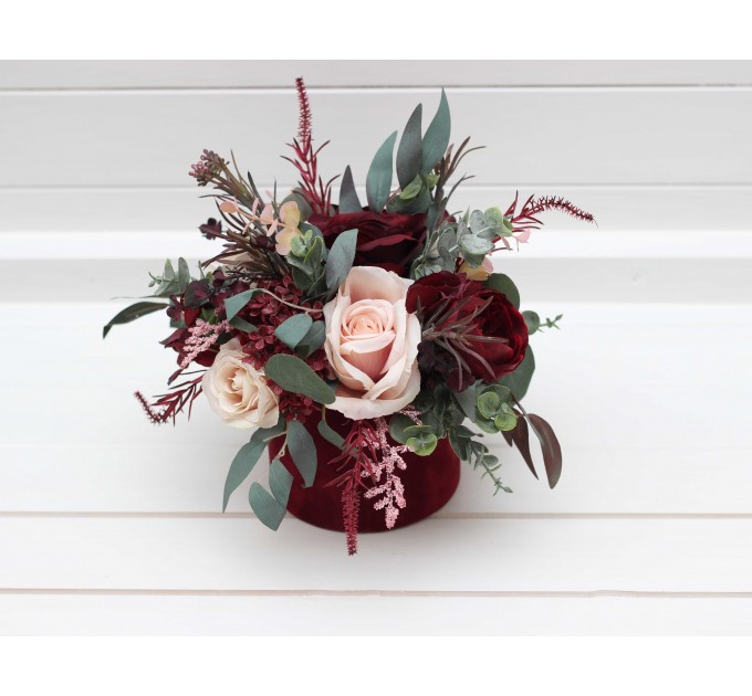 Burgundy blush pink centerpiece. Table decor. Wedding flowers in box. 5080