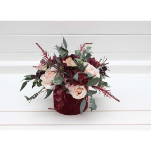 Burgundy blush pink centerpiece. Table decor. Wedding flowers in box. 5080