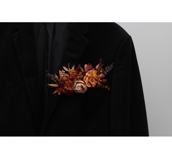 Pocket boutonniere in rust burgundy orange color scheme. Flower accessories. Pocket flowers. Square flowers. 5073