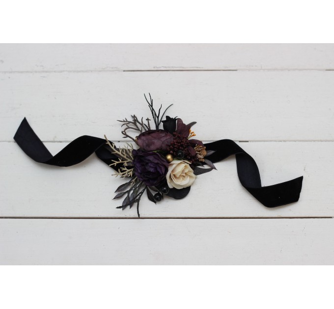  Wedding boutonnieres and wrist corsage  in purple black gold beige color theme. Flower accessories. BLACK EU UK