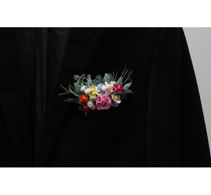 Colorful wedding boutonnieres for spring or summer wedding. Flower accessories. Pocket boutonnieres. Daisy boutonnieres. Wildflowers boutonniere. 5306