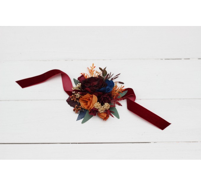 Wedding boutonnieres and wrist corsage in rust orange burgundy navy blue color theme. Flower accessories. 0043 EU UK