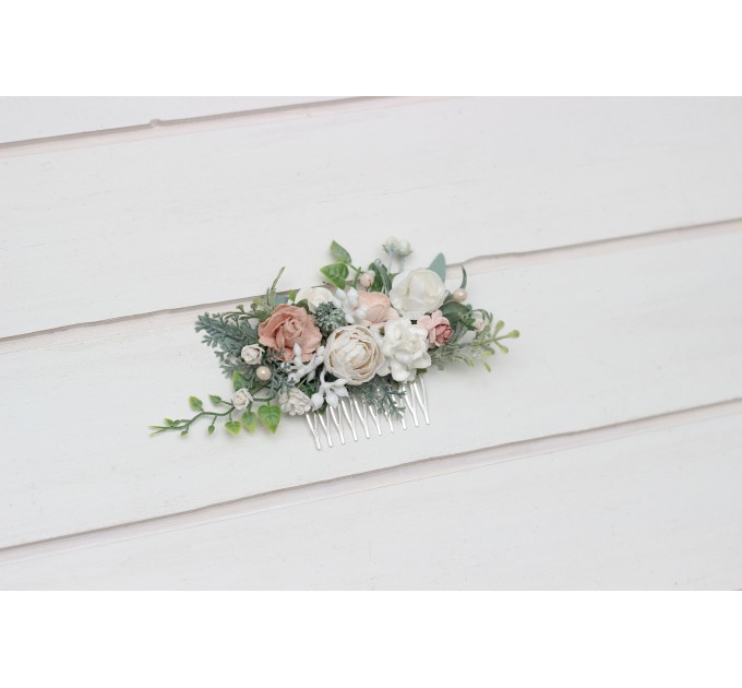 Flower comb in white blush pink color scheme. Wedding accessories for hair. Bridal flower comb. Bridesmaid floral comb. 5347