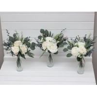 Simple wedding table flowers. Mini bouquets for vases in white ivory cream color scheme. Flowers for wedding decor. Table flowers. Centerpiece. 5021-1