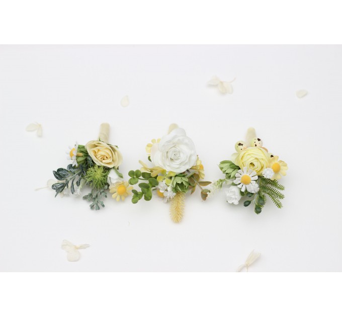 Spring-Summer Wedding Boutonnieres and Corsages in White, Yellow, and Green