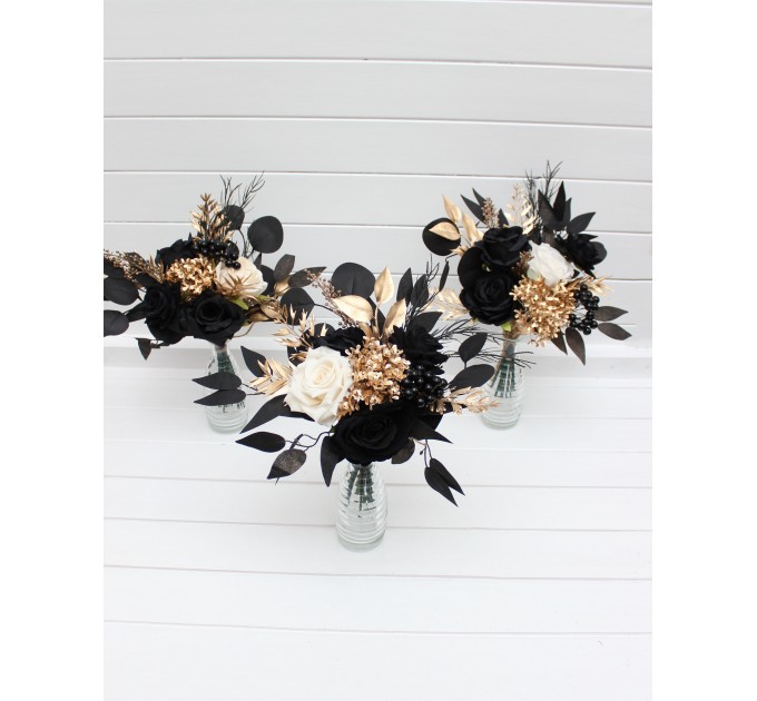 Simple Wedding Table Flowers in Black, Ivory, and Gold