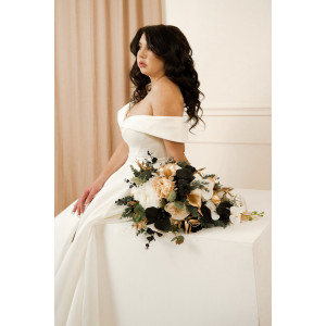 Wedding bouquets in black gold white colors. Bridal bouquet. Cascading bouquet. Faux bouquet. Bridesmaid bouquet.Gothic black wedding bouquet. 5065