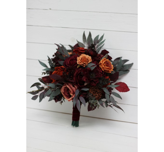 Wedding bouquets in rust burgundy cinnamon colors. Bridal bouquet. Cascading bouquet. Faux bouquet. Bridesmaid bouquet. 0044