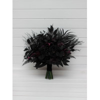 Gothic wedding bouquet. Bridal bouquet in black and purple colors. Faux dark flowers. Bouquet for Halloween wedding. 5070