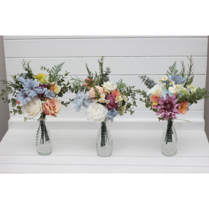 Simple wedding table flowers . Wildflowers mini bouquets for vases in  dusty blue, peach, lilac and cream color scheme. Flowers for wedding decor. Table flowers. Centerpiece. 5428