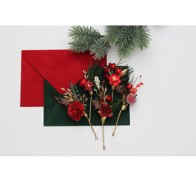 Set of 5 Christmas Bobby Pins with Red Berries – Festive Bridal & Bridesmaid Hair Pins in Burgundy, Gold & Green